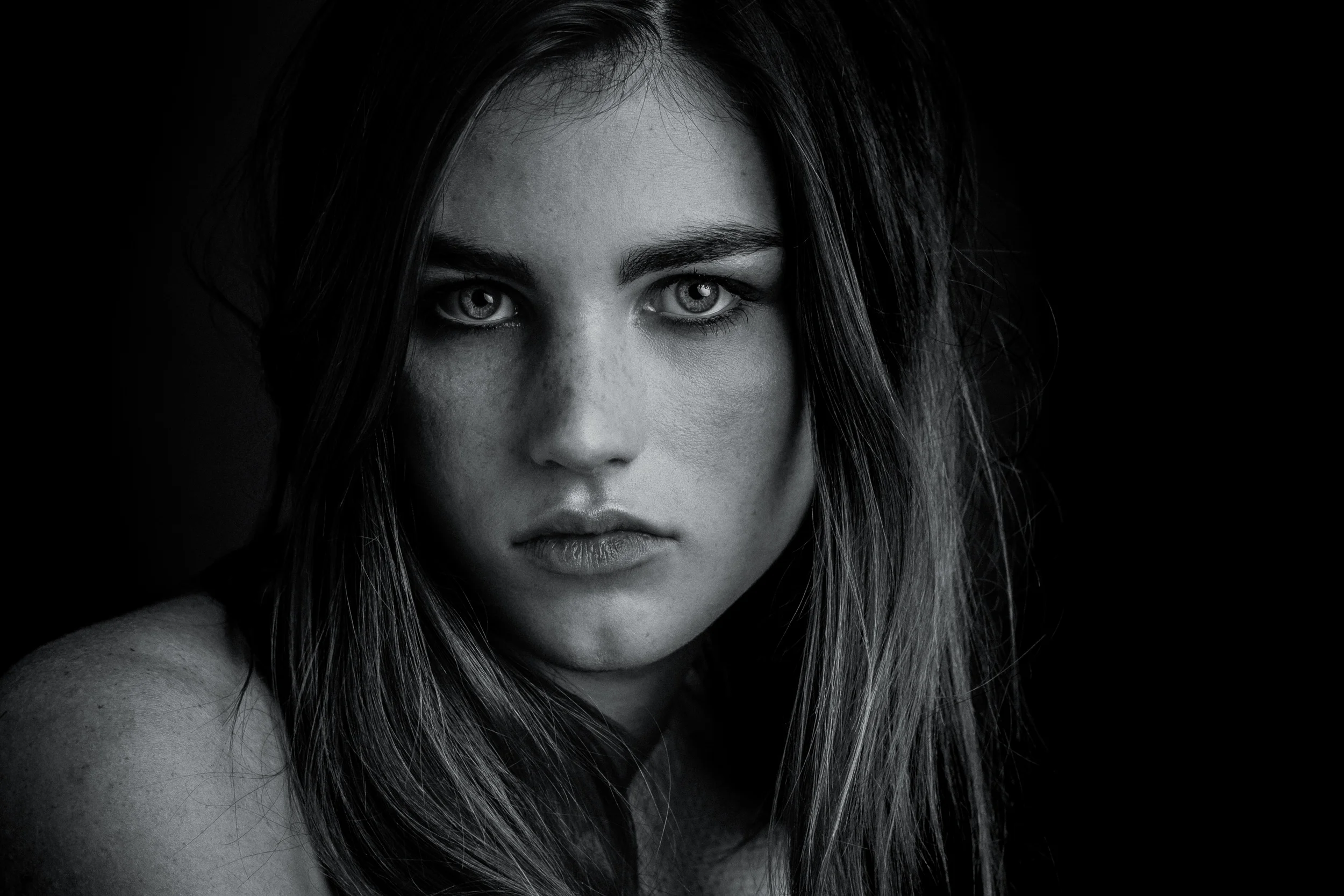 ESTELLE ANDREYS , MODÈLE / HIVER 2015 / PARIS / MUA : MARIE CAILLAT