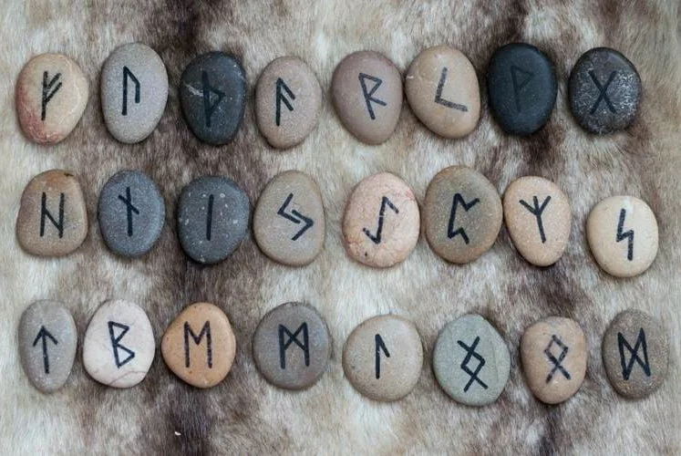Rune Readings at Twisted Horn