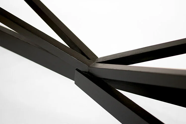detail center - web.jpg