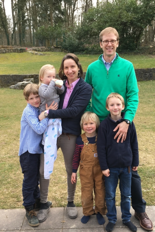 Phil and Nora Gelston with their children, Paul, Tommy, Johannes and Anna.