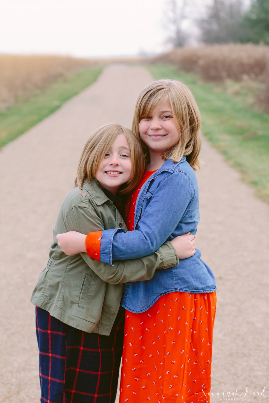 Ava & Belle - Columbus, Ohio Portrait and Family Photographer