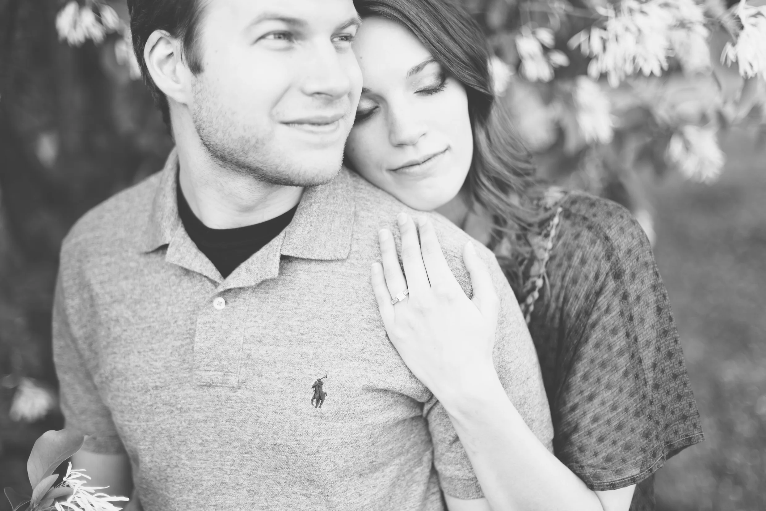 Sarah & Eric's Engagement Session - Inniswood Metro Gardens - {Columbus, Ohio Wedding Photographer}