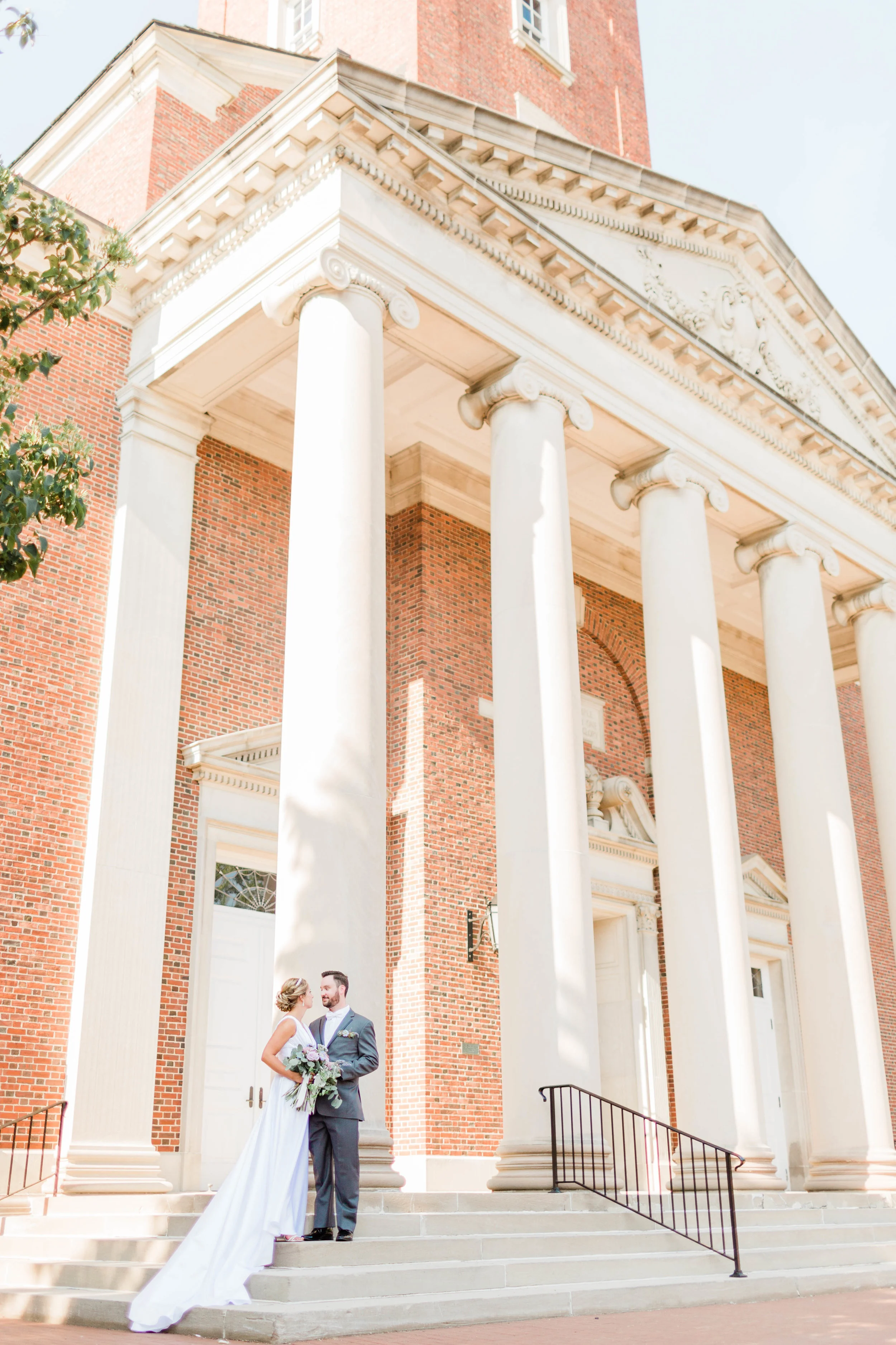Melissa & Ian - Classic & Elegant Summer Wedding at Bryn Du Mansion, Columbus Ohio Photographer