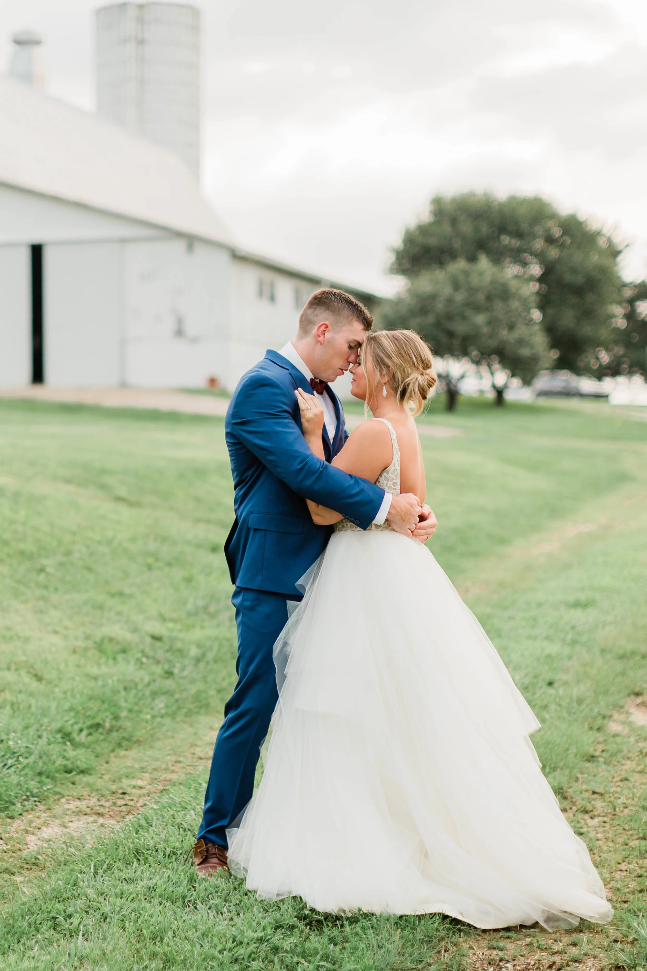 Kate & Christian - An Elegant & Rustic Chic Wedding at Lightning Tree Barn, Circleville Ohio - Ohio Wedding Photographer