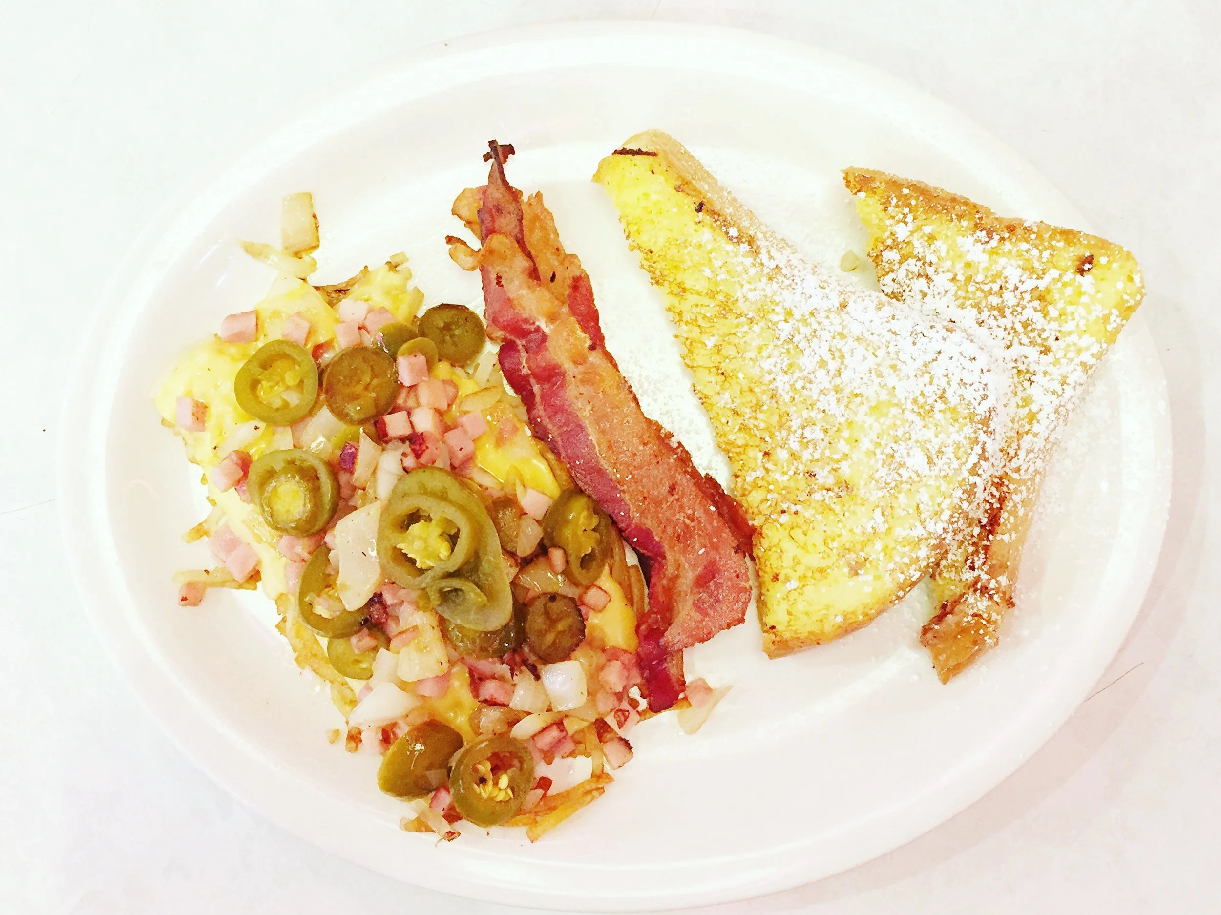 french-toast-hashbrowns-bacon-midnight-diner-charlotte-nc