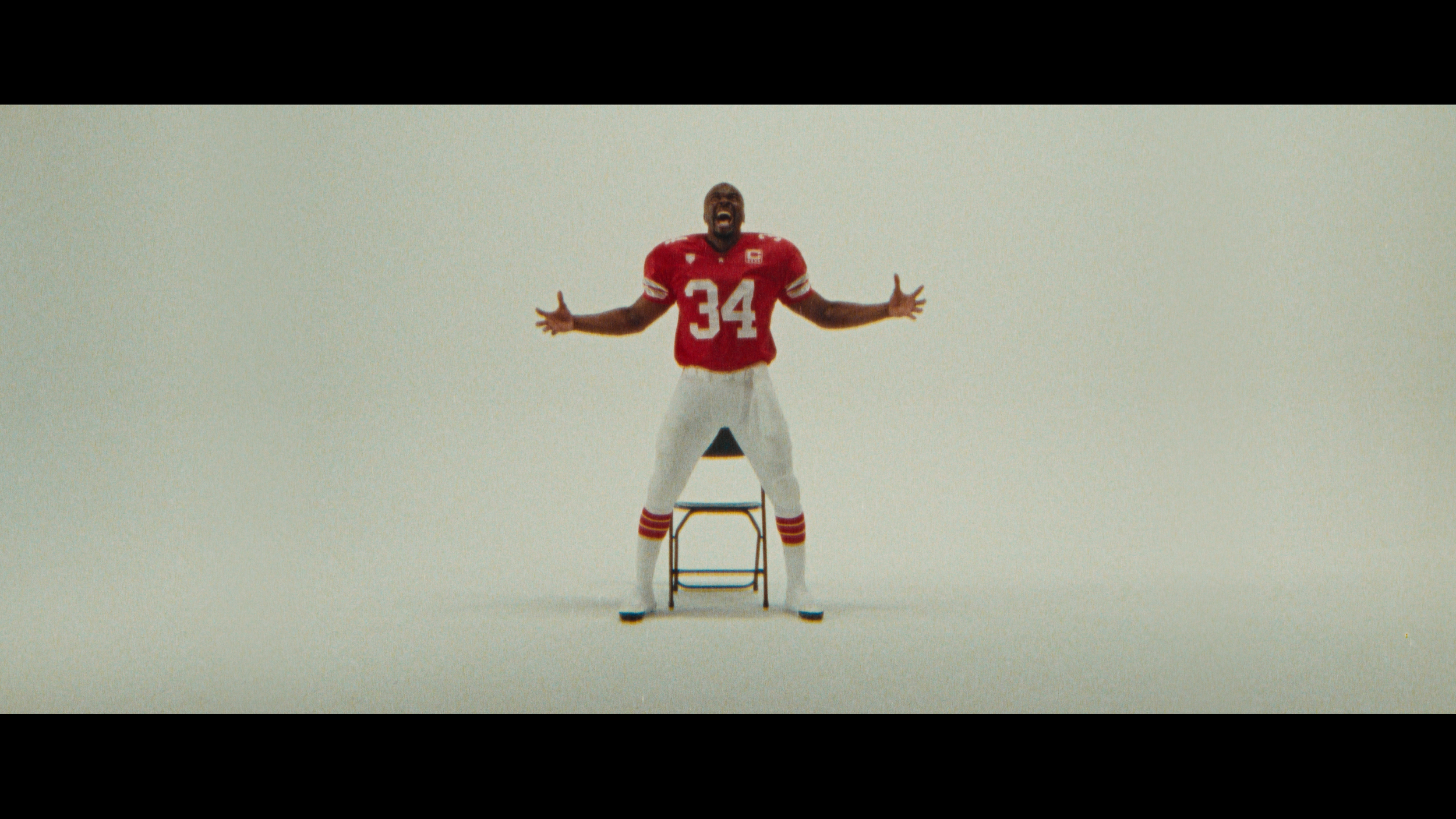 MEMORABILIA_Color.00_01_34_19.Still100.png