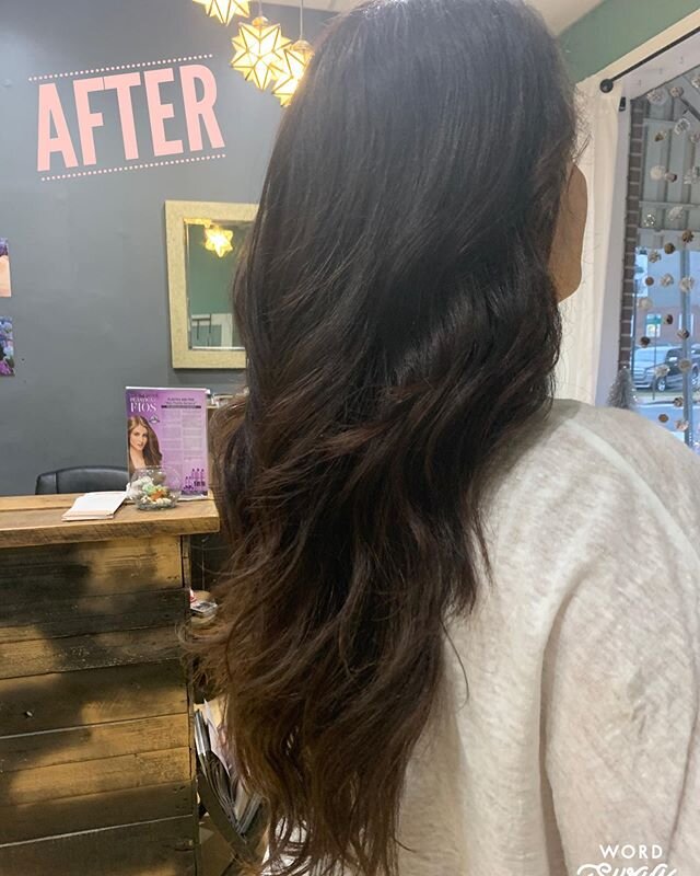 Beautiful full head of extensions by @nataleevitalo 😍 swipe for the before photos!! Call 609-704-8200 or schedule online for a free consultation with Natalee ✨