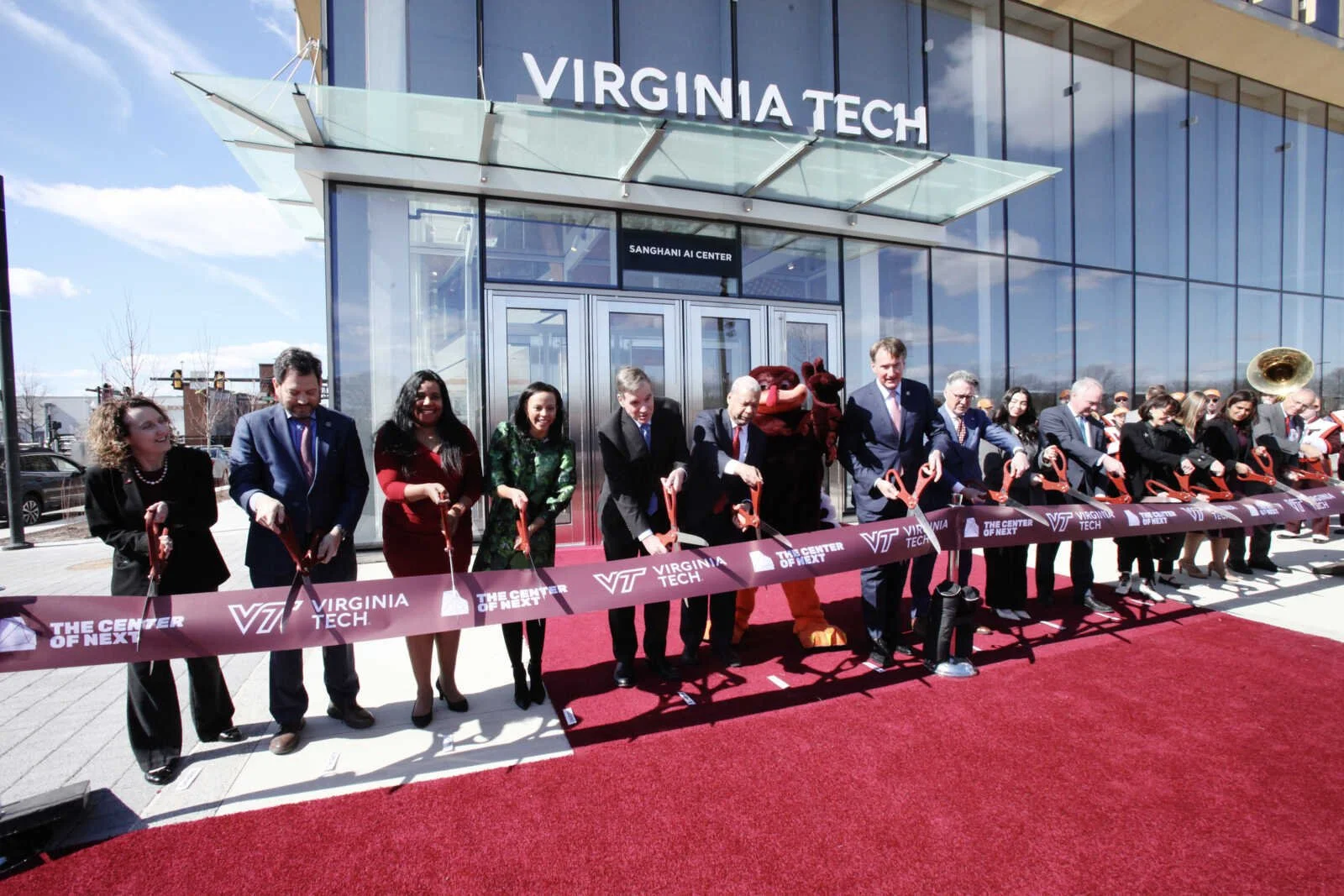 2025_Virginia-Tech-Innovation-Campus-ribbon-cutting.jpg