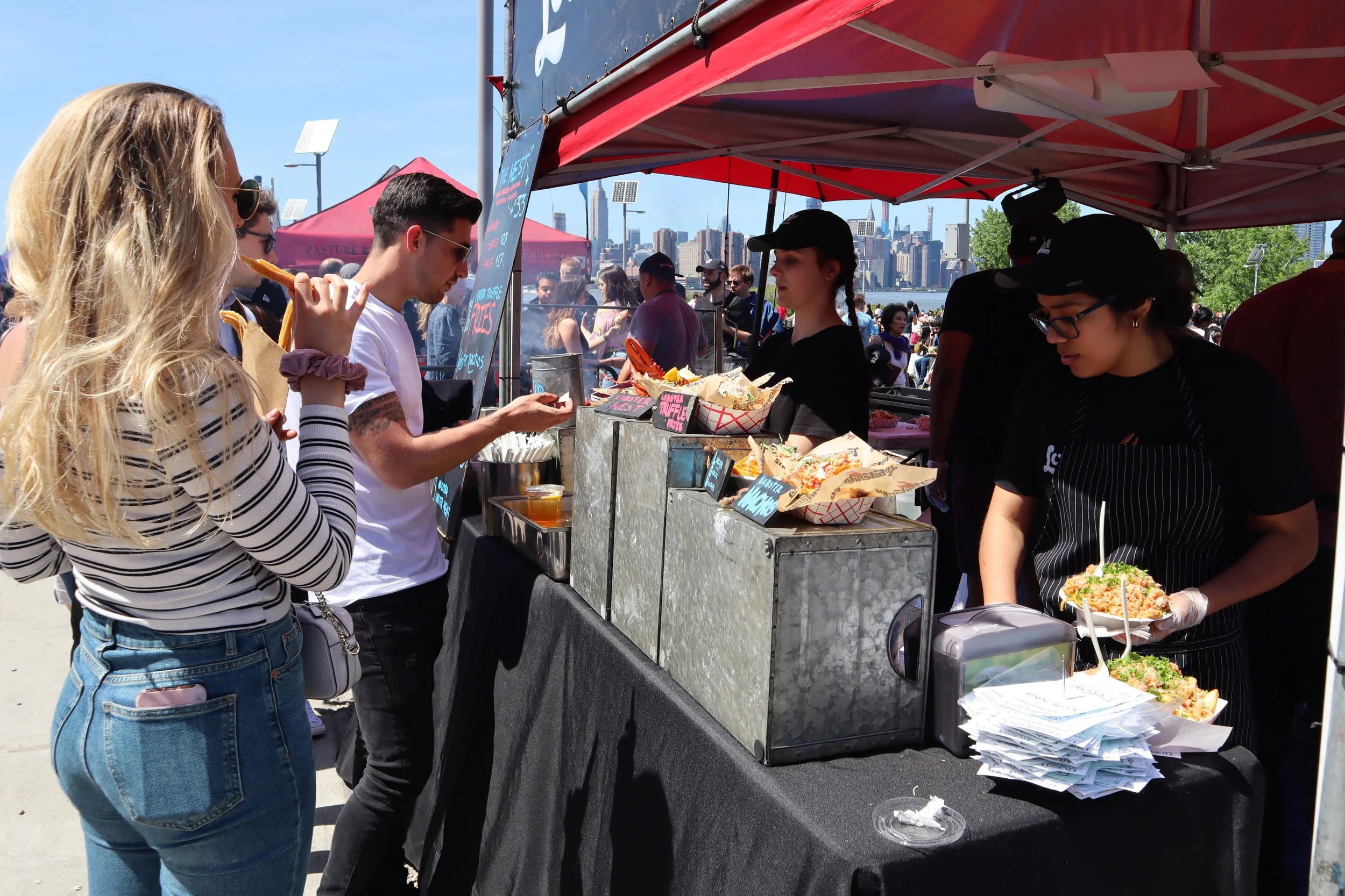 Сморгасбург Уильямсбург.jpg