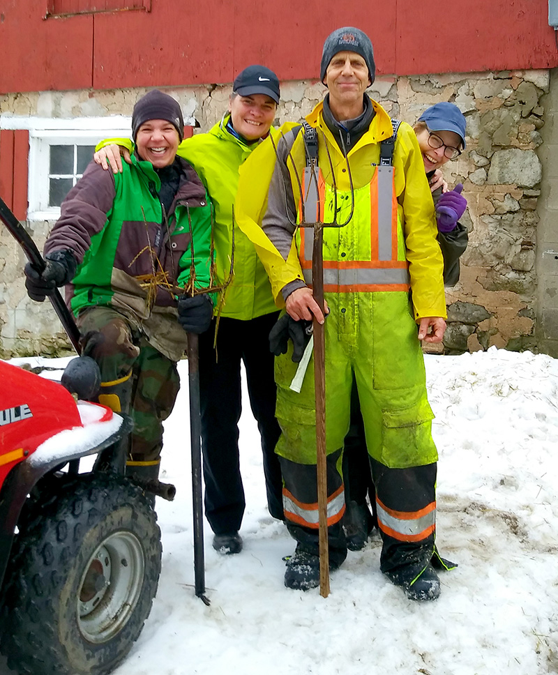 Volunteer work day winter.jpg
