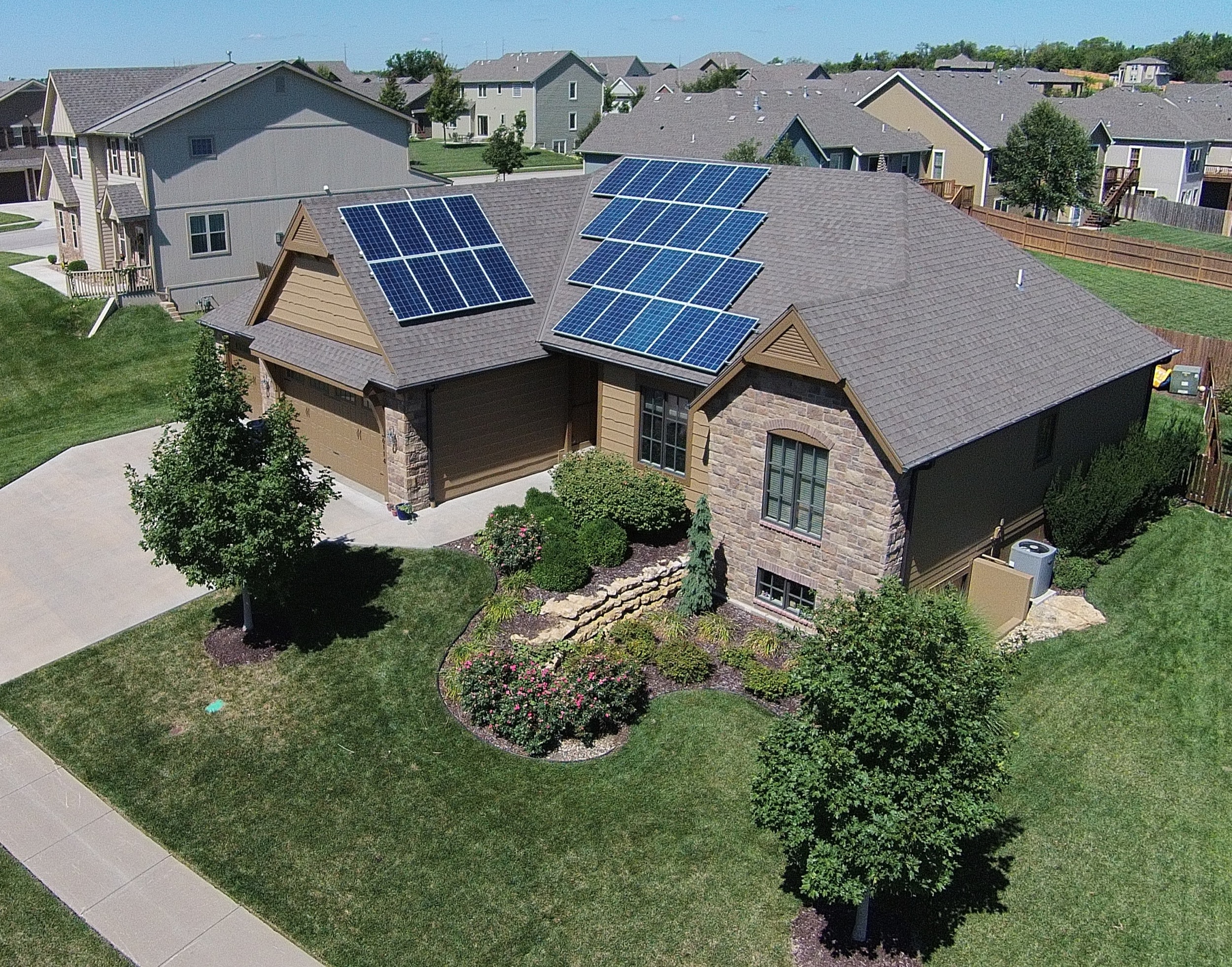 Residential solar array © 2015 Cromwell Environmental