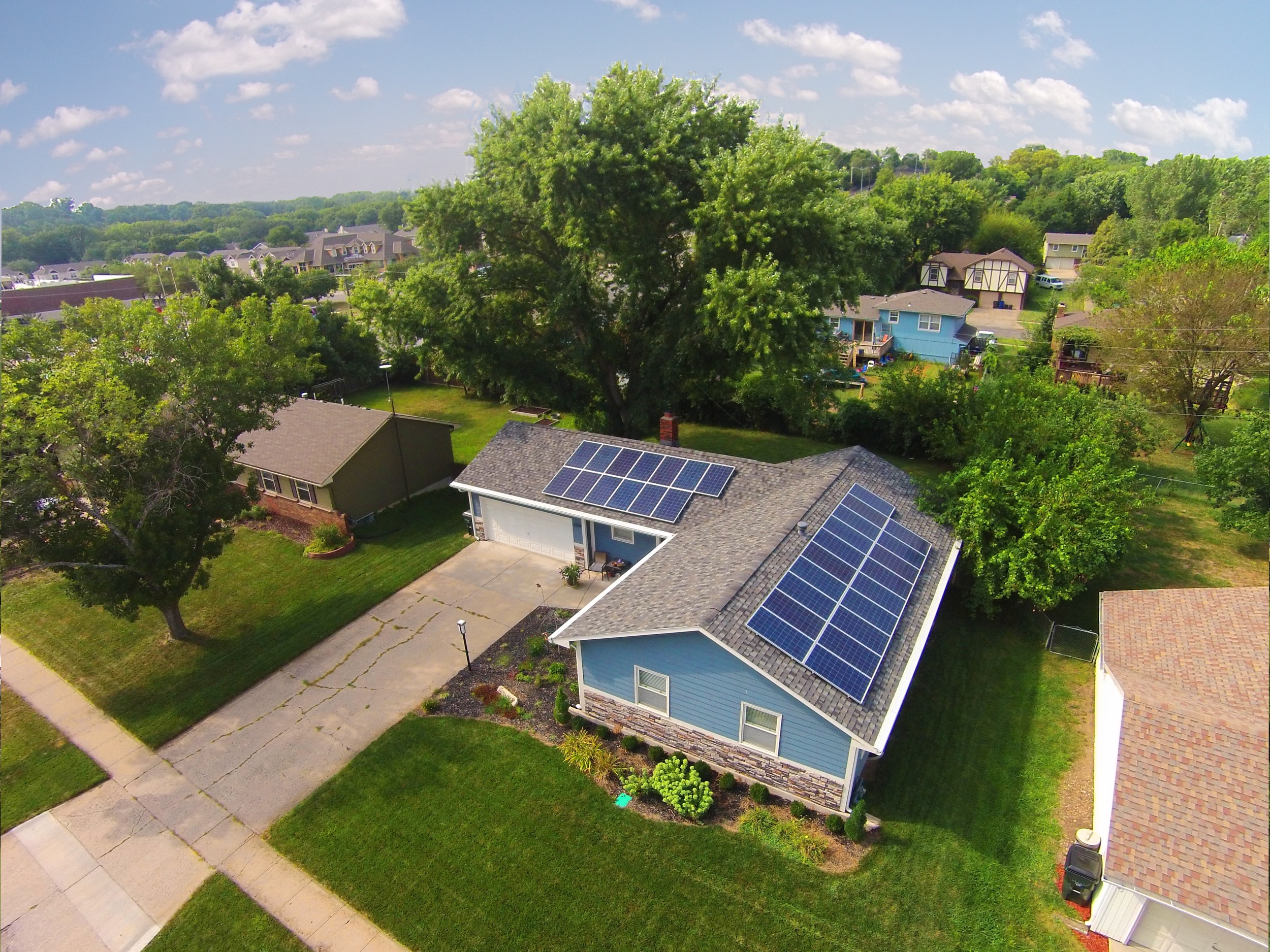 Residential solar array © 2015 Cromwell Environmental