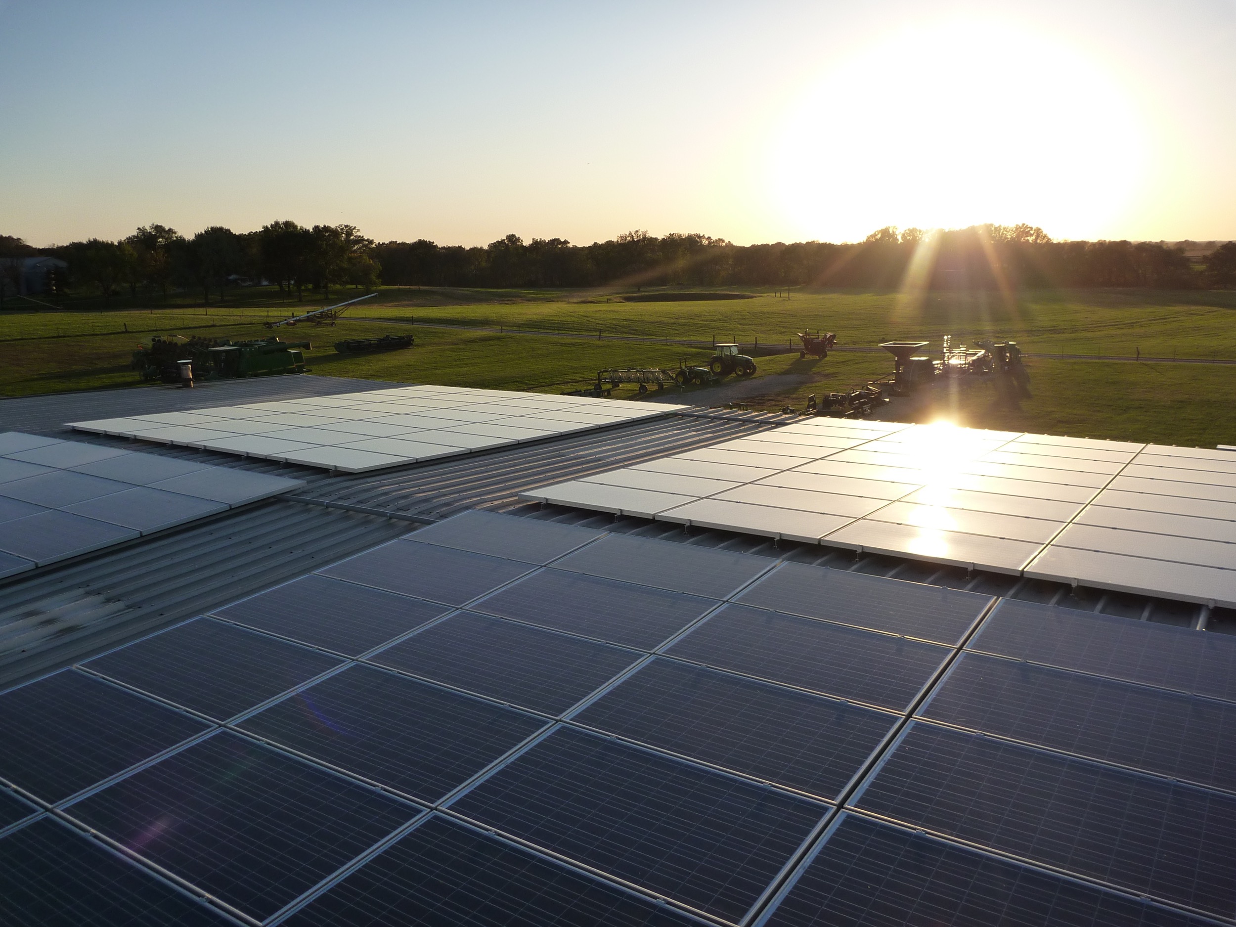 Large solar array on a farm © 2015 Cromwell Environmental