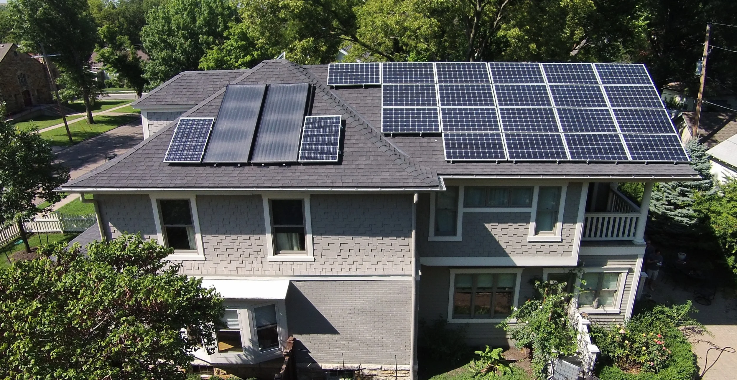 Residential solar array © 2015 Cromwell Environmental