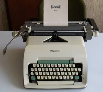 typewriter.jpg