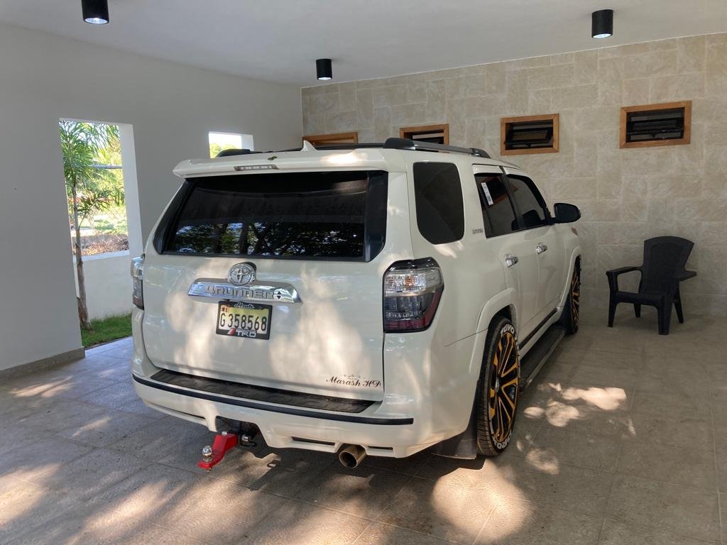 Garage for 2 vehicles 