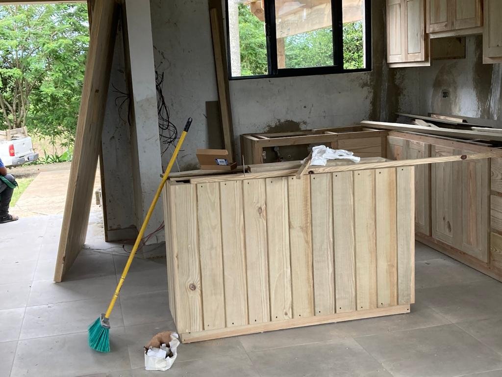 Kitchen facing the deck 