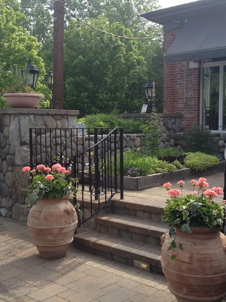 patio_4024.JPG
