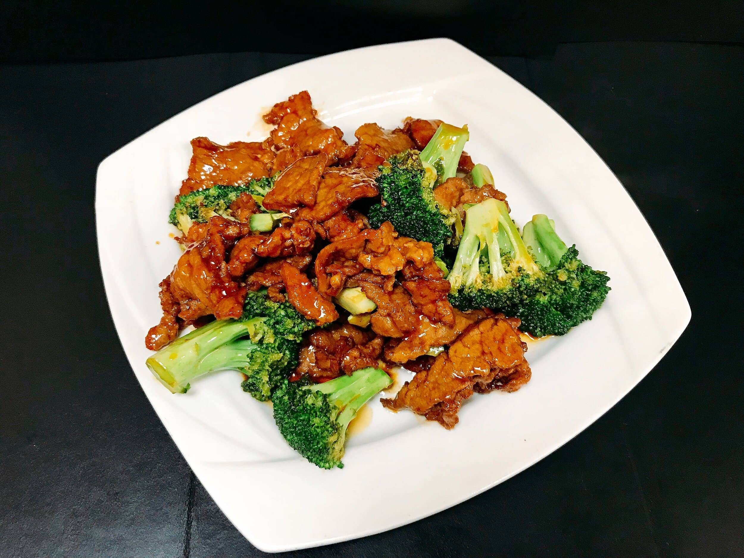 Beef+w+Broccoli-min.jpg