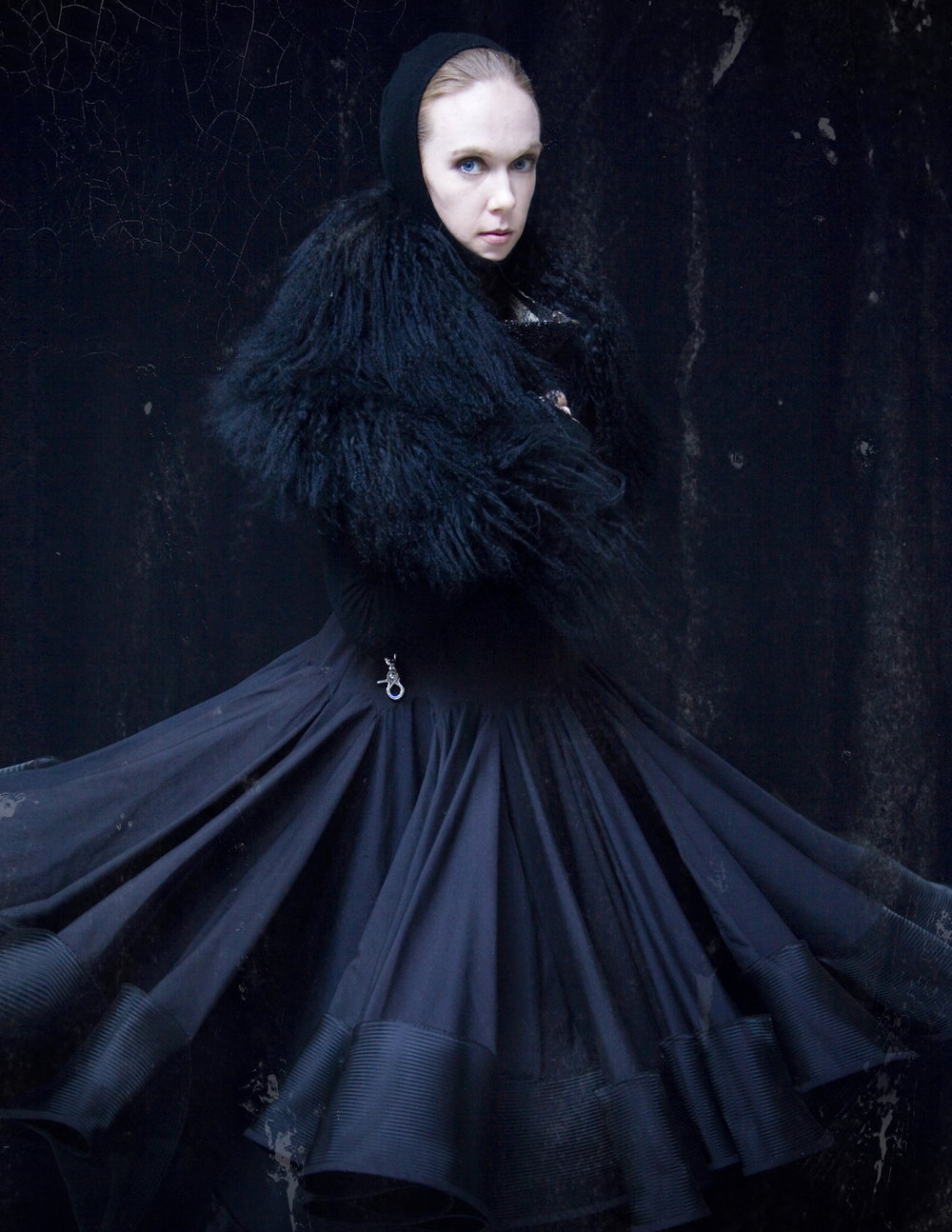 ALT=%22COLLECTION-01-BLACK-COUTURE-ALPACA-FUR-SKIRT-02%22.jpg