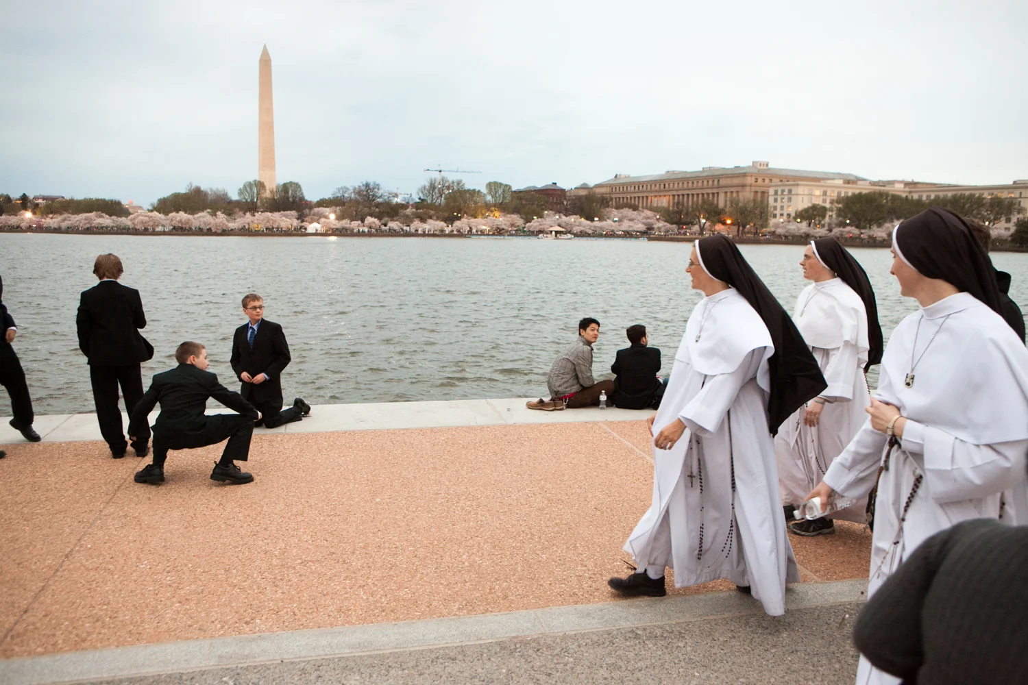 Nuns and boys at Jefferson Memorial