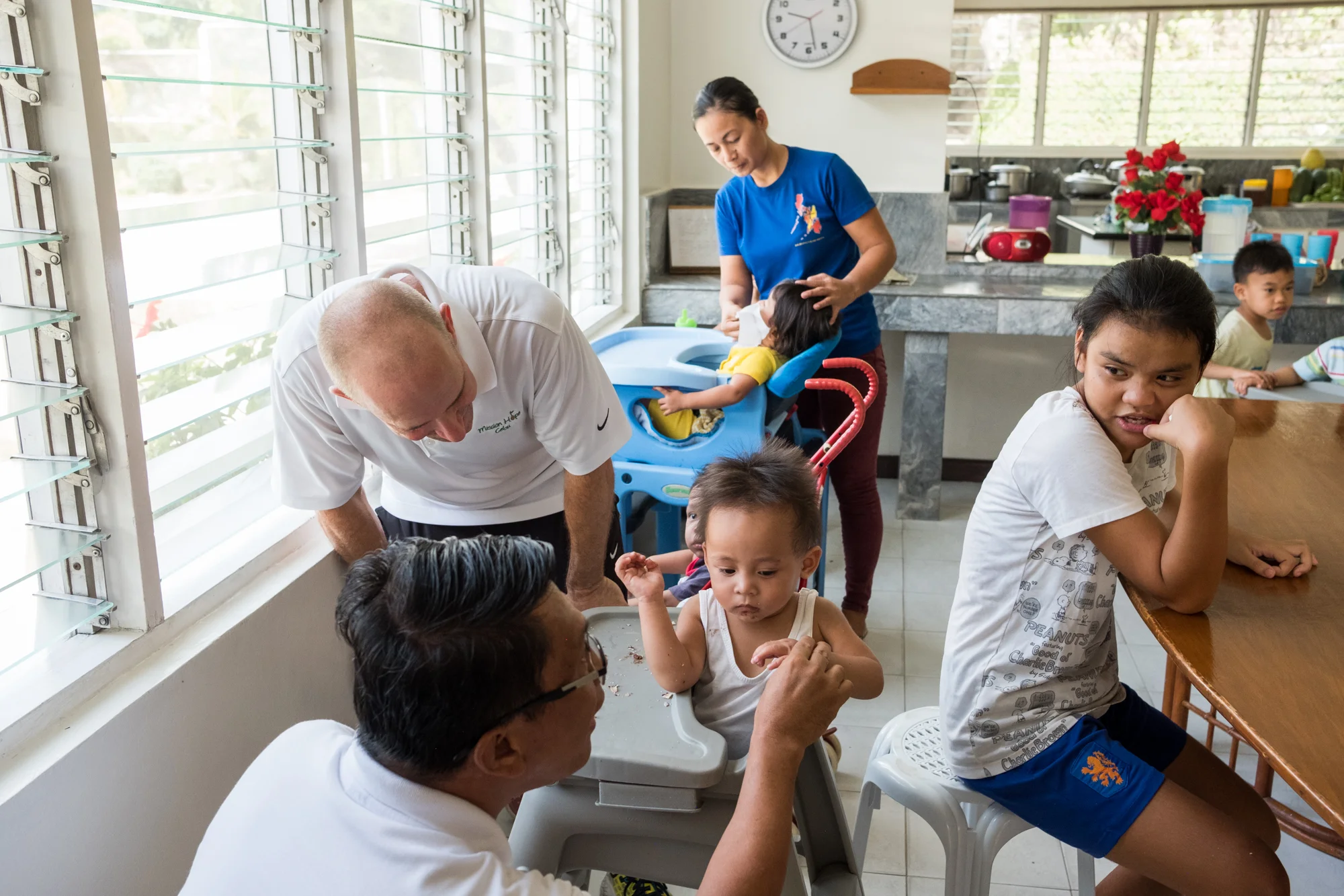 Frank Becker interacts with children at the Children’s Shelter of Cebu in Cebu City, Philippines. During Frank’s sabbatical he works with many different organizations that help children.