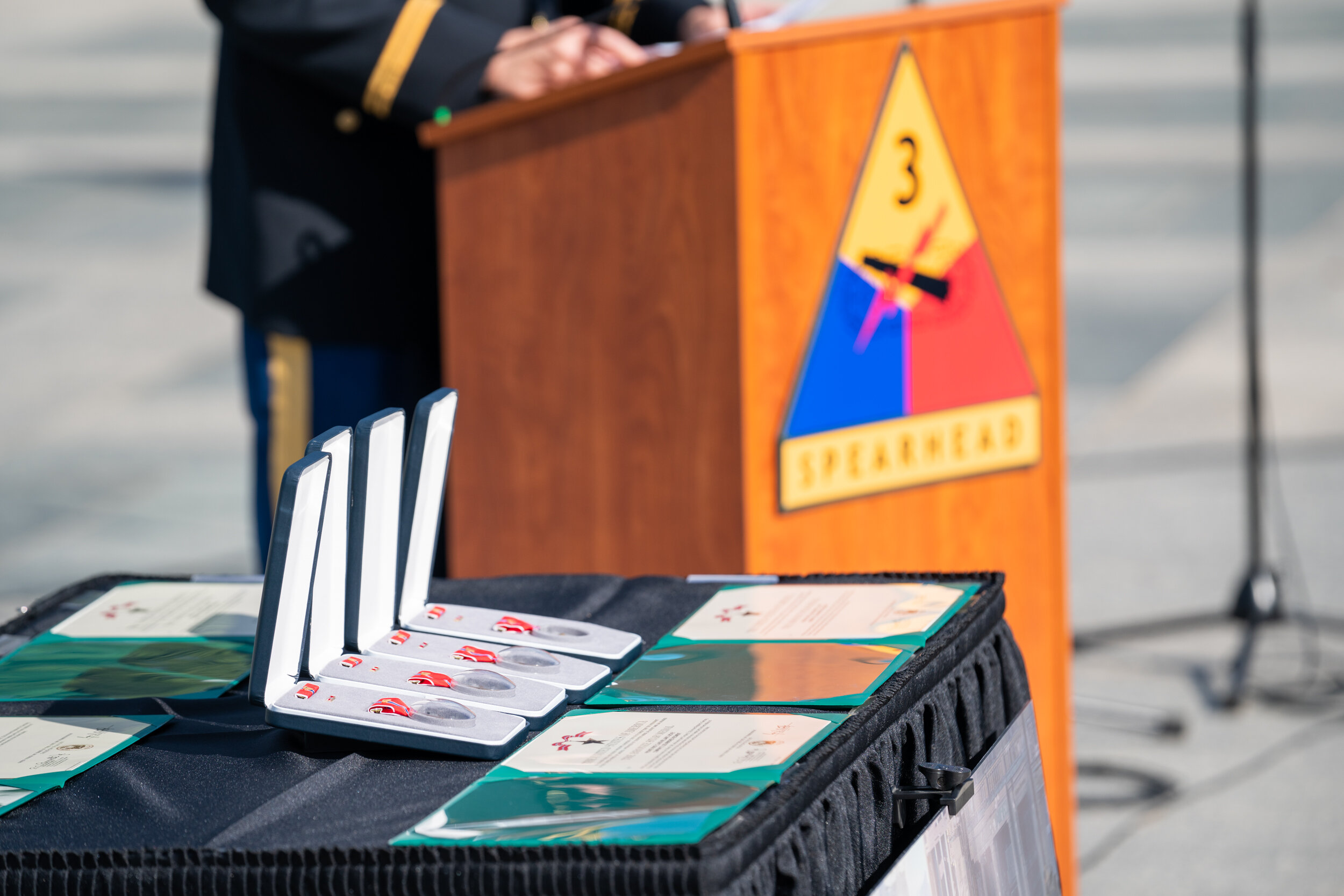 Editorial Eric Kruszewski photographs World War II veterans in Washington, D.C. for The American Legion.