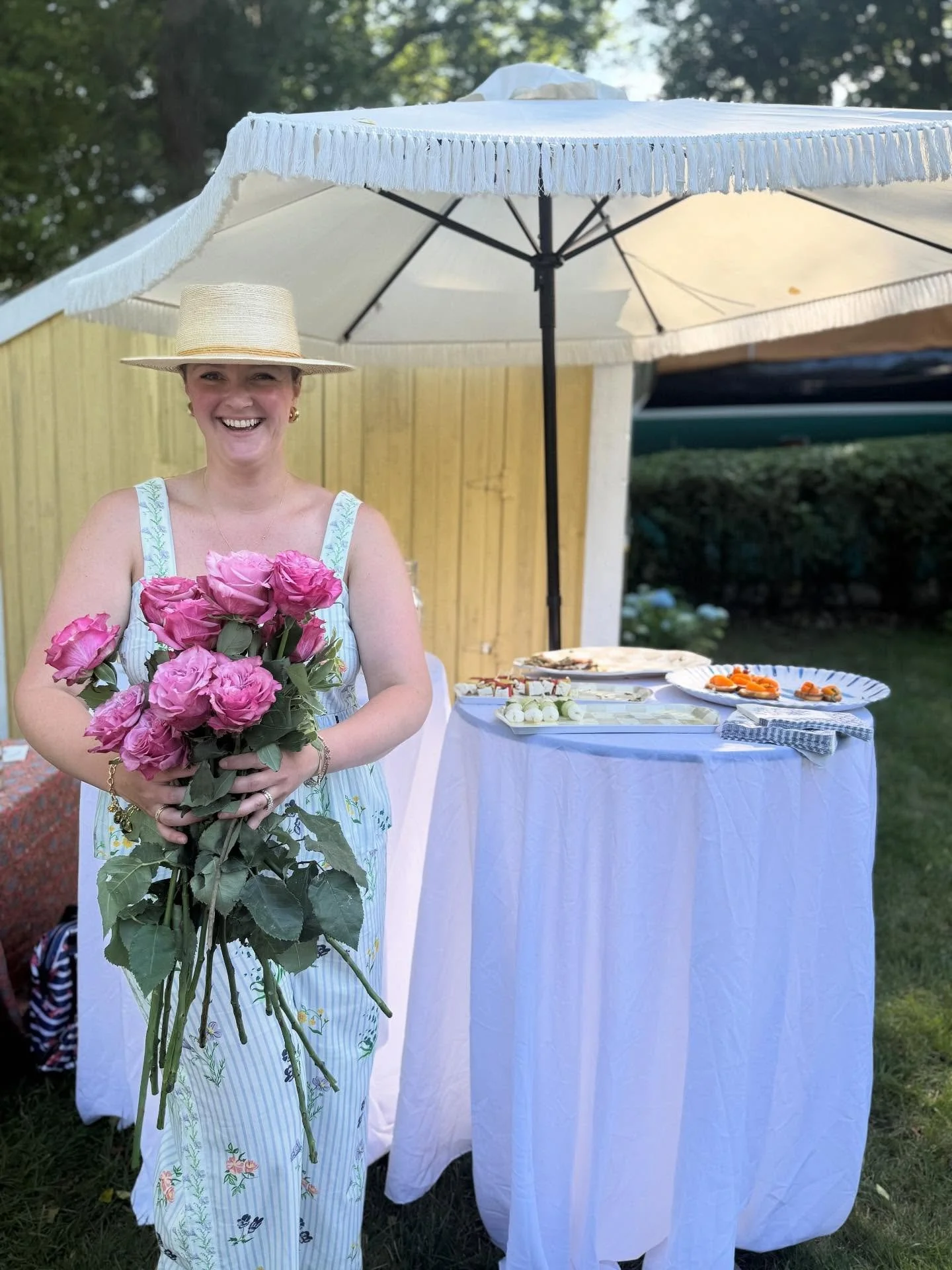 Happy Mixer Monday ✨ Every Monday we will introduce a member of our group for the 2025-2026 season. 

Meet first year member Erin Spinucci ❤️