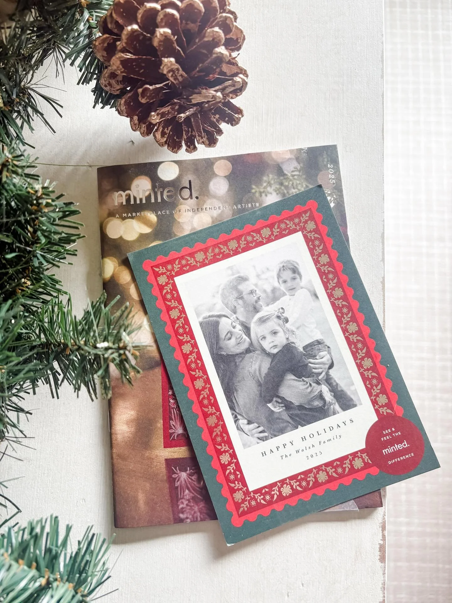 There is still time to use our @minted code(FUNDRAISEMMMA) for 20% off of your holiday cards! 

Get those cards checked off of your holiday to do list this weekend 💌