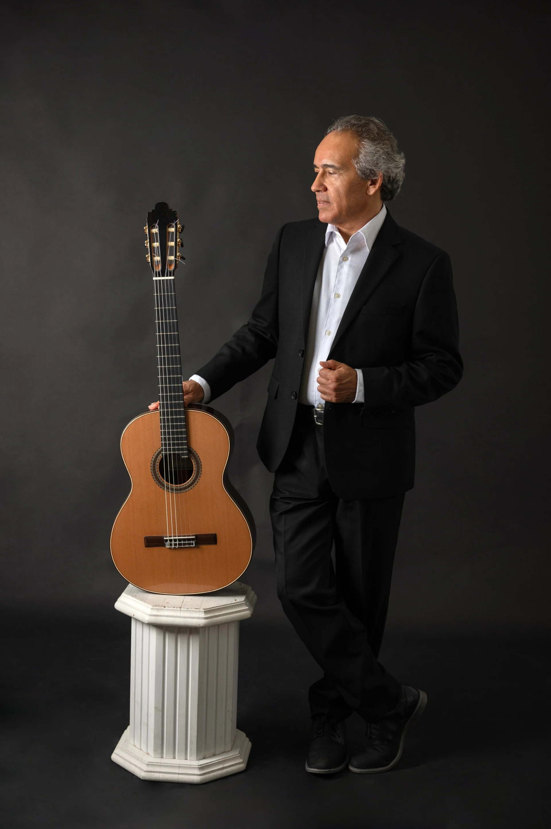 Alfredo Muro in Concert (Classical Guitarist) $25.00 Per Person