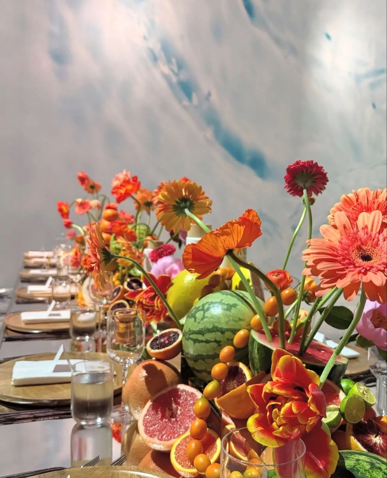 𝗥𝗔𝗪 𝗦𝗨𝗚𝗔𝗥

Incorporating @rawsugarliving ingredients into a dinner tablescape.

Agency: @autumnexperiential 
Photos: @
Floral &amp; styling: @kellyharridgedesigns 
Catering: @acquolina.catering