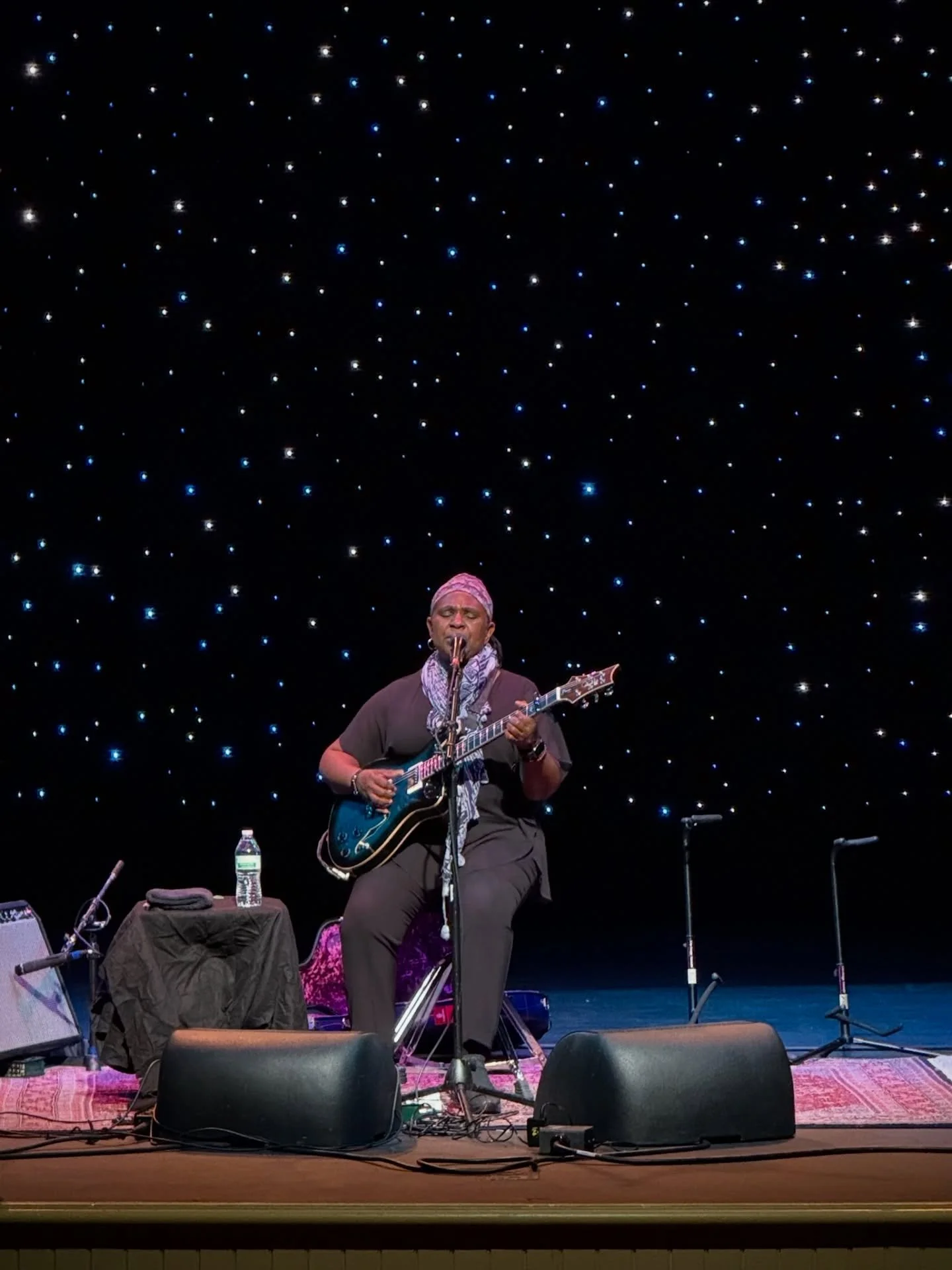 Having so much fun on the road, thank you to everyone who has made it out to a show. ✨💙

Comment your city below or if it&rsquo;s missing from the tour list comment where we should stop next! ⬇️

3/20 Portland, OR @albertarose.theatre
3/24 Safety Ha