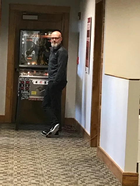 Taking five on the ol' pinball machine