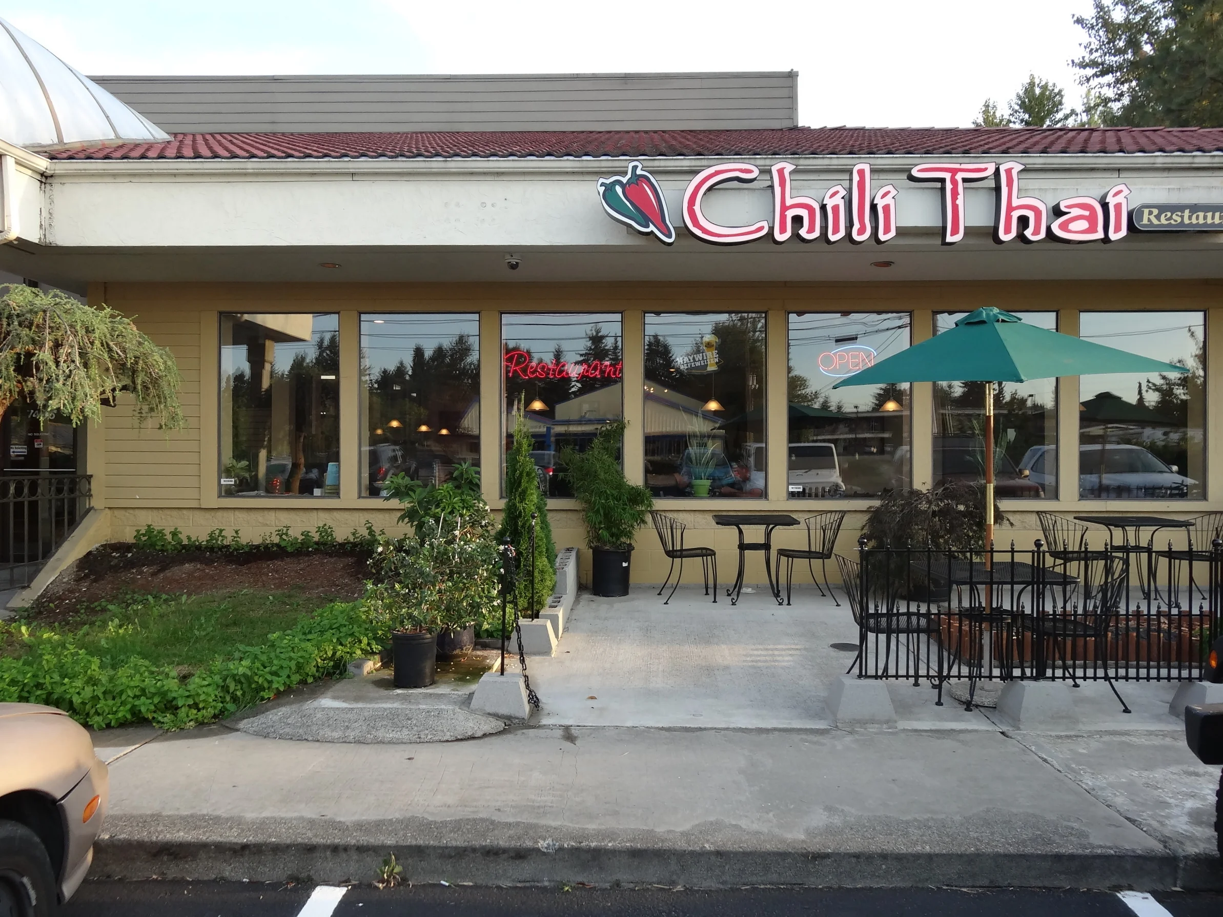 University Place Outside1.JPG