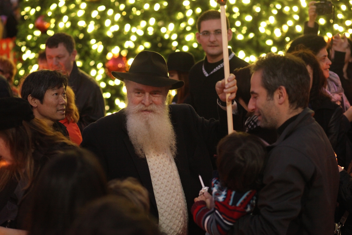 Chanukah UnionSquare 65.jpg