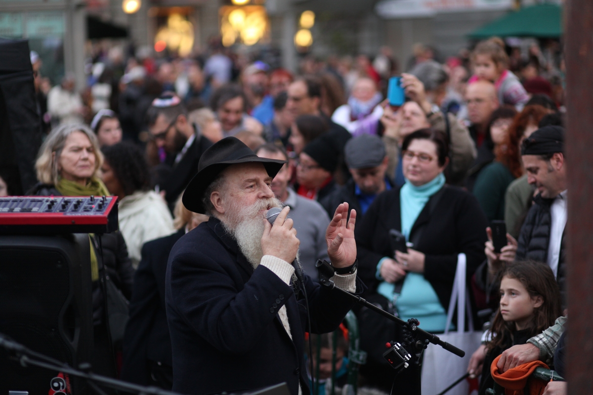 Chanukah UnionSquare 118.jpg