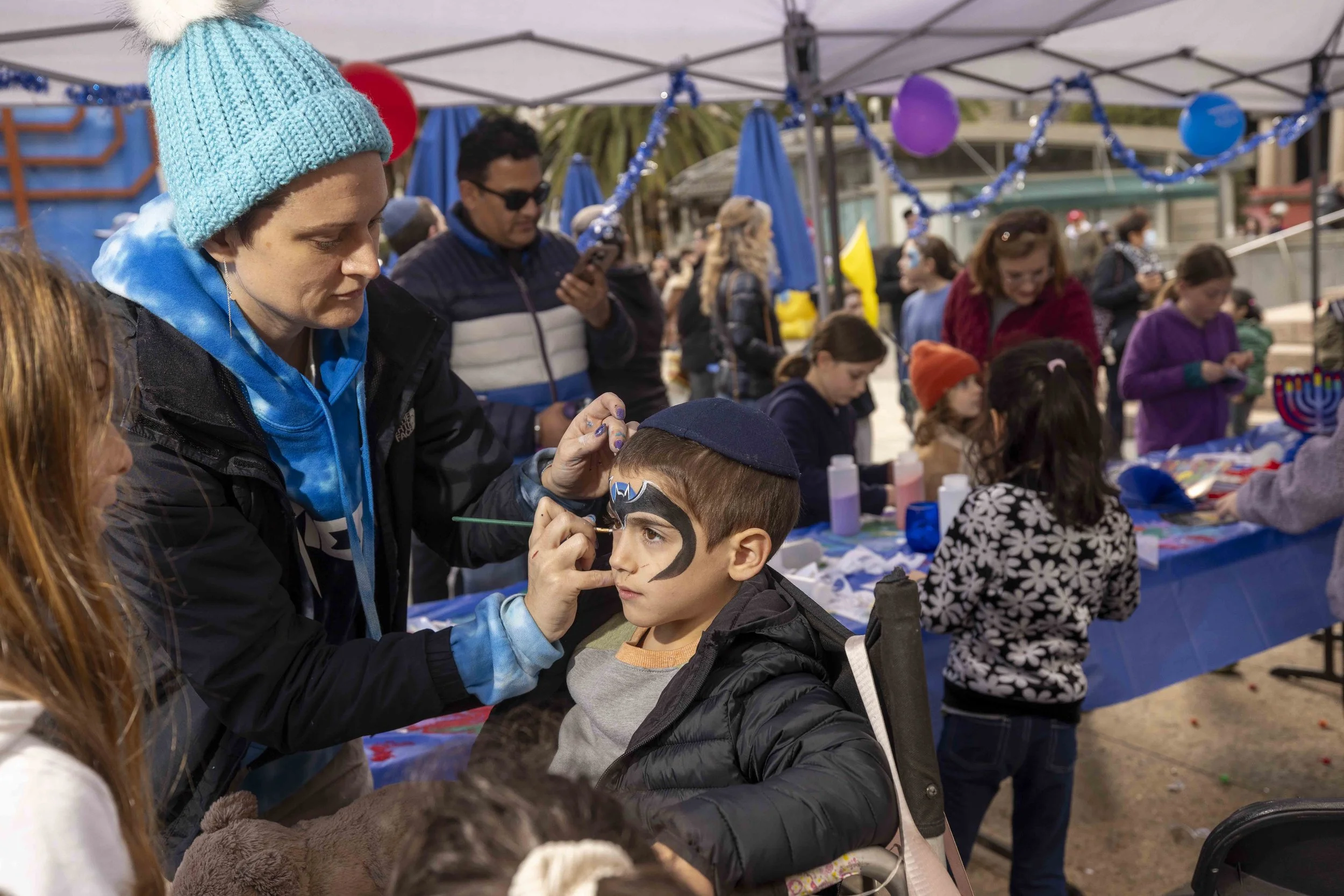 1371-BillGrahamMenorah-241229.jpg