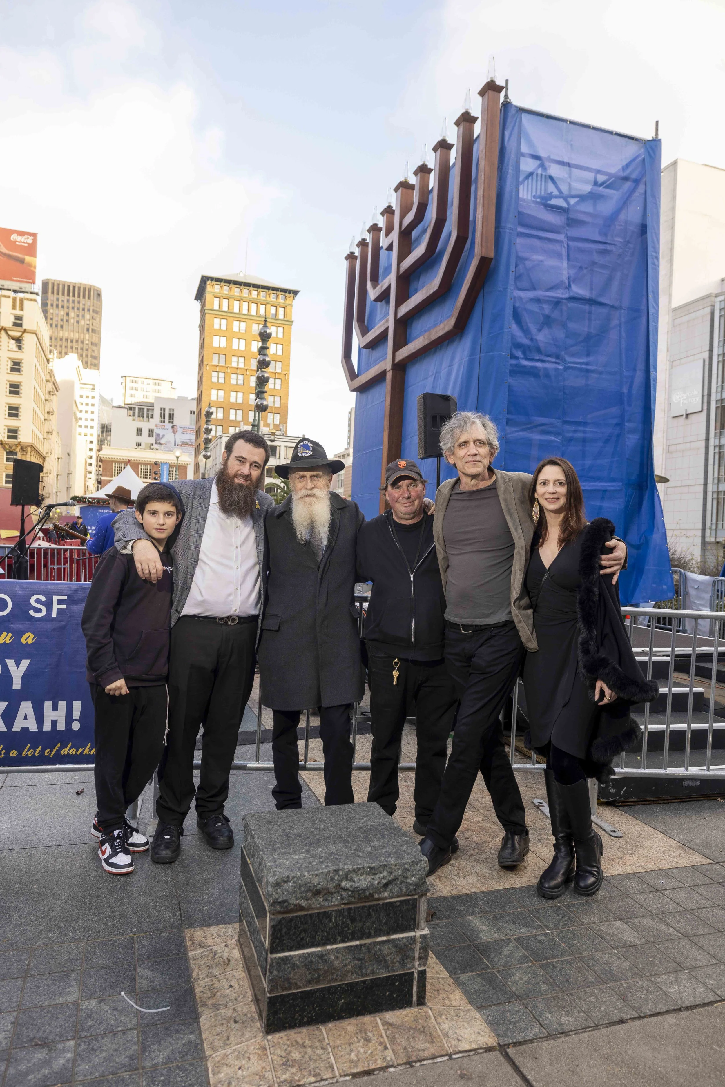 1339-BillGrahamMenorah-241229.jpg