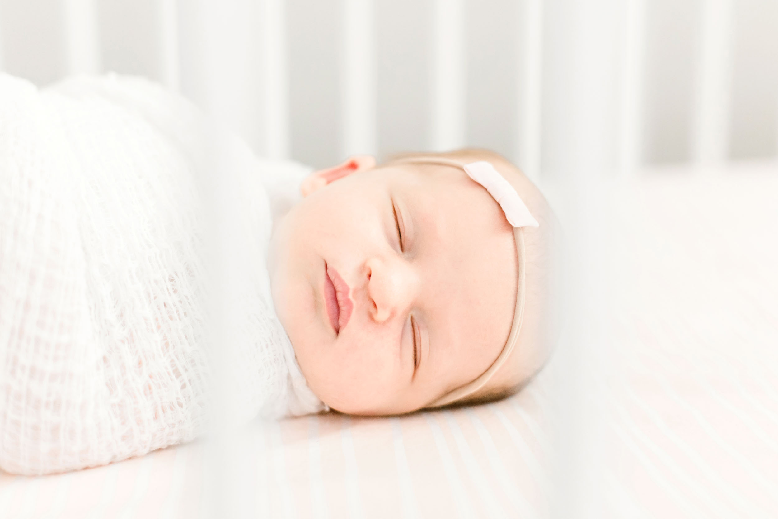 CassieSchottPhotography_Lifestyle Newborn Session_Chicago and Houston Newborn Photographer.jpg