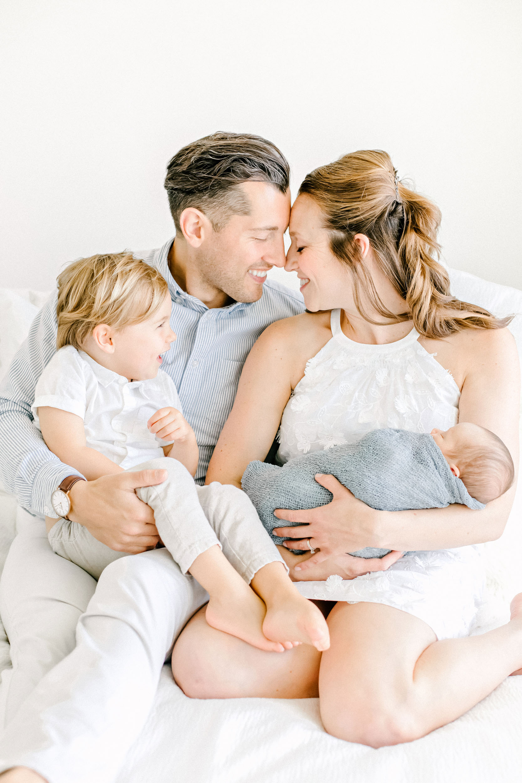 Chicago Newborn Photographer_Cassie Schott Photography_Family.jpg