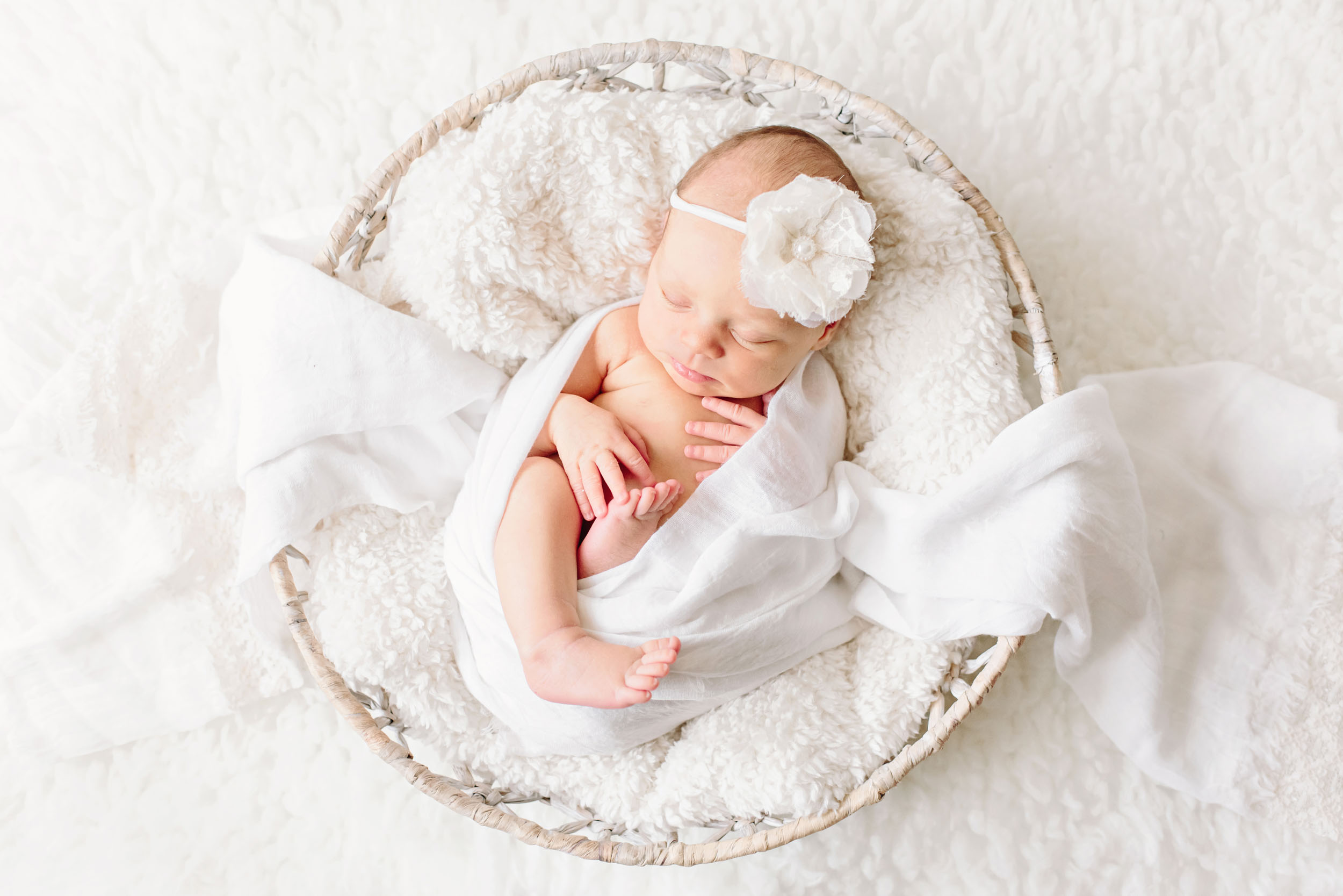 Crystal Lake Illinois Newborn Session_Cassie Schott Photography.jpg