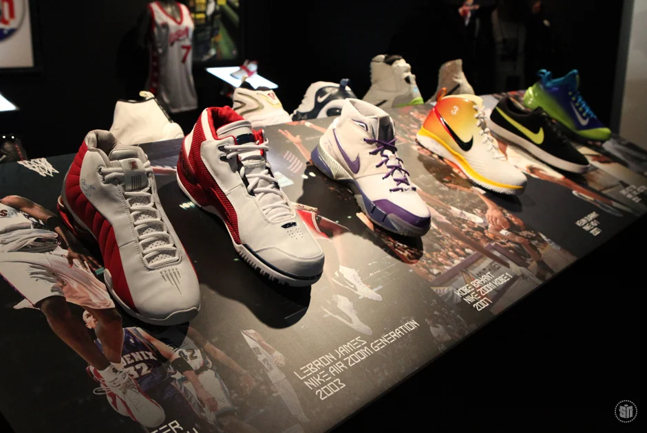 nike-signature-shoe-display-kyrie-1.jpg