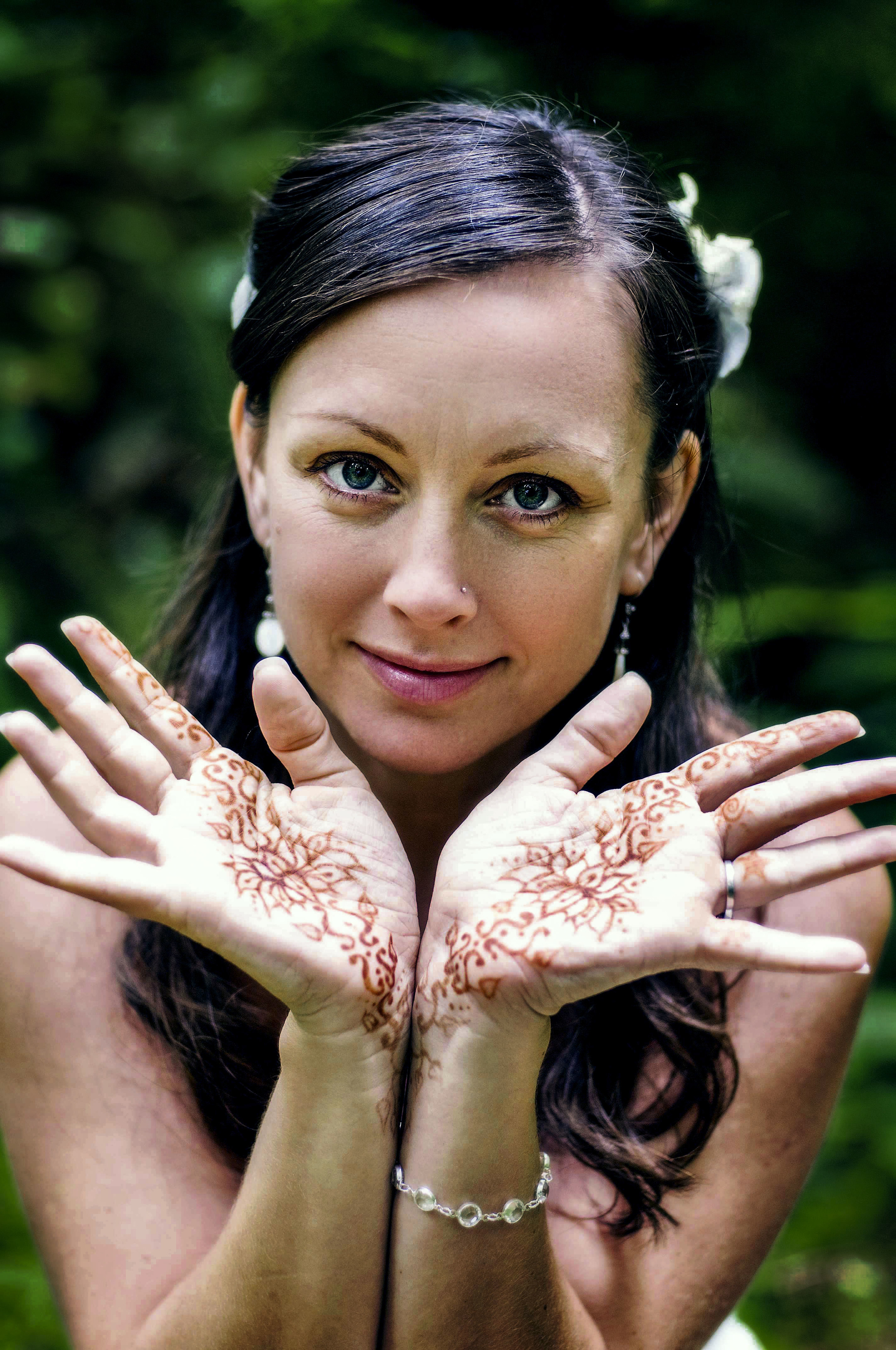 Tara McLean Bridal Henna 1.jpg