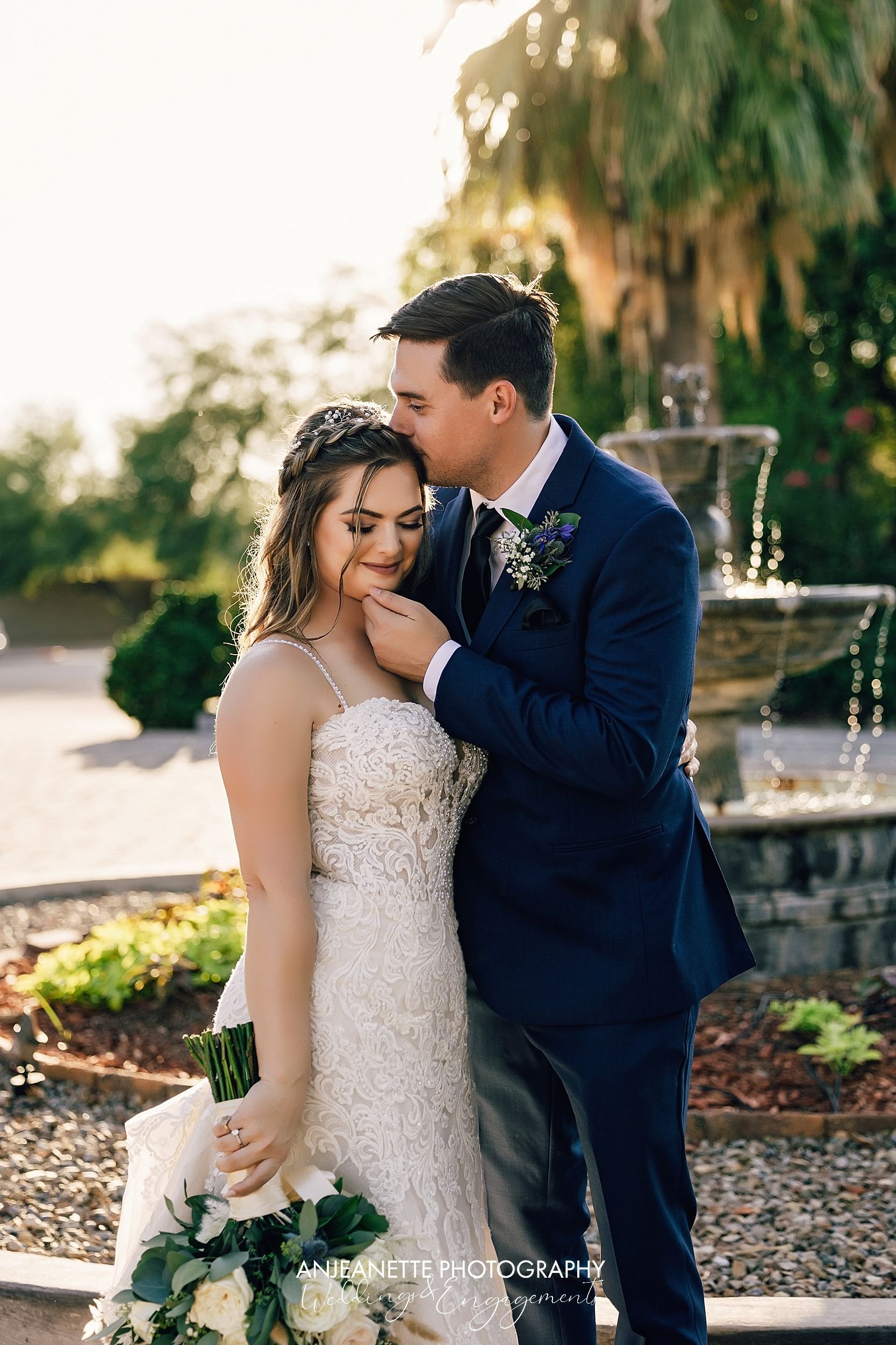 Phoenix wedding photographer Anjeanette Photography Arizona elopements and intimate ceremonies https://phoenixheadshotpro.com/phoenixengagementphotoaz