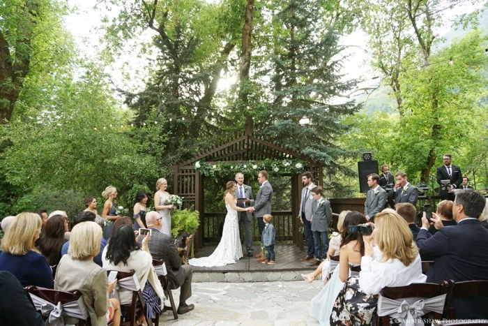 Millcreek_Inn_Utah_Wedding_Photographer_0040.jpg