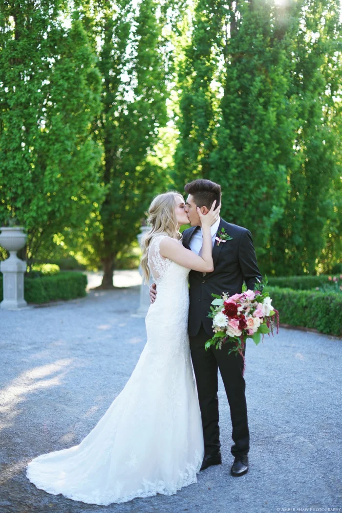 Thanksgiving_Point_Bridal_Groomal_Session_Utah_Wedding_Photographer_0014.jpg