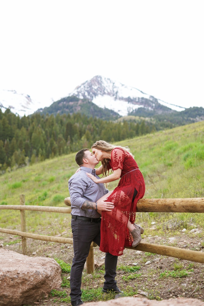 Tibblefork_Engagement_Session_Utah_Wedding_Photographer_0031.jpg