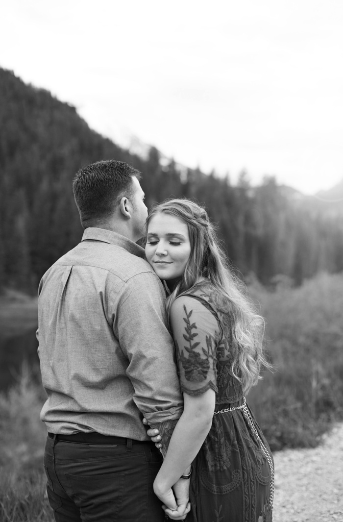 Tibblefork_Engagement_Session_Utah_Wedding_Photographer_0044.jpg