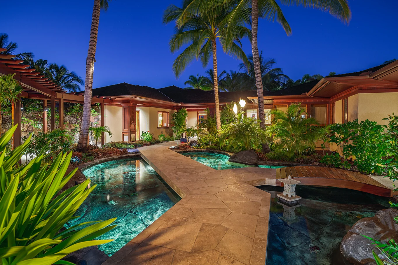 5 Noteworthy Luxury Homes in Kukio