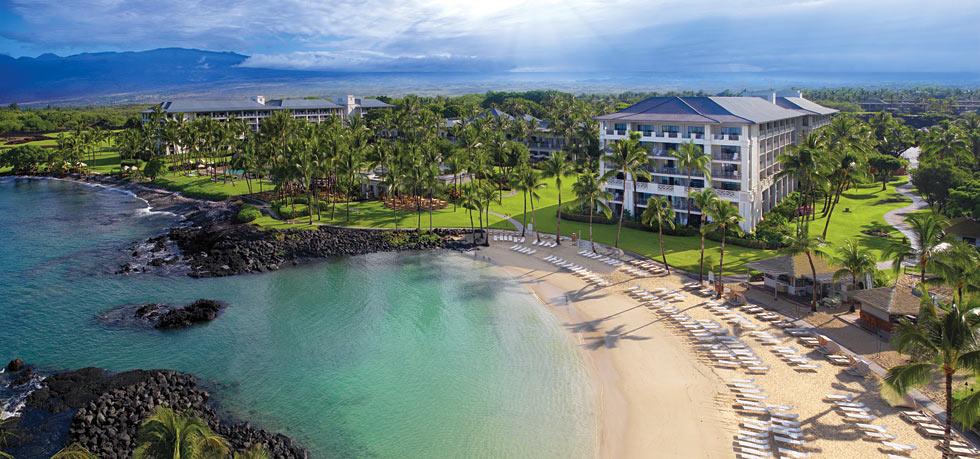 Mauna Lani Beach is one of the most dazzling beaches on the island that’s fantastic for an afternoon of snorkeling with your partner.